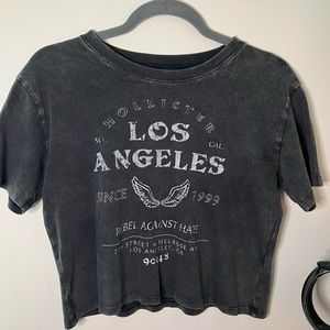 Hollister cropped tee